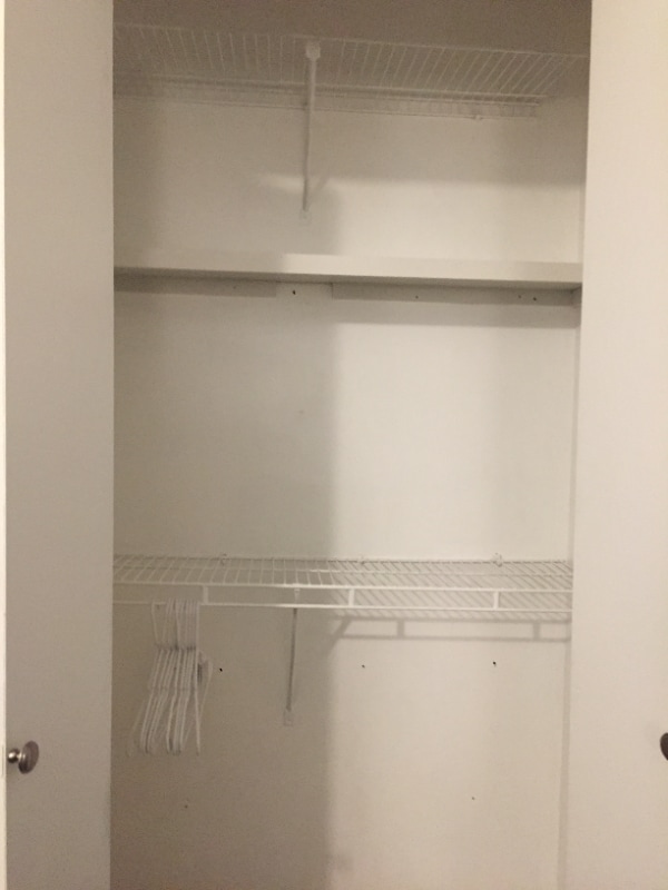 Building Photo - 2-4 Hickory Ridge