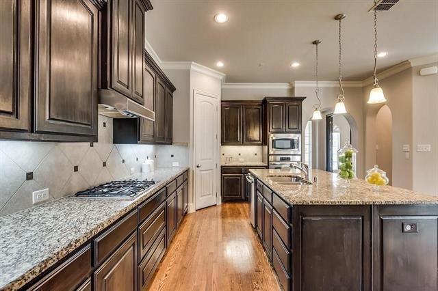 Building Photo - 7027 Nueces Dr