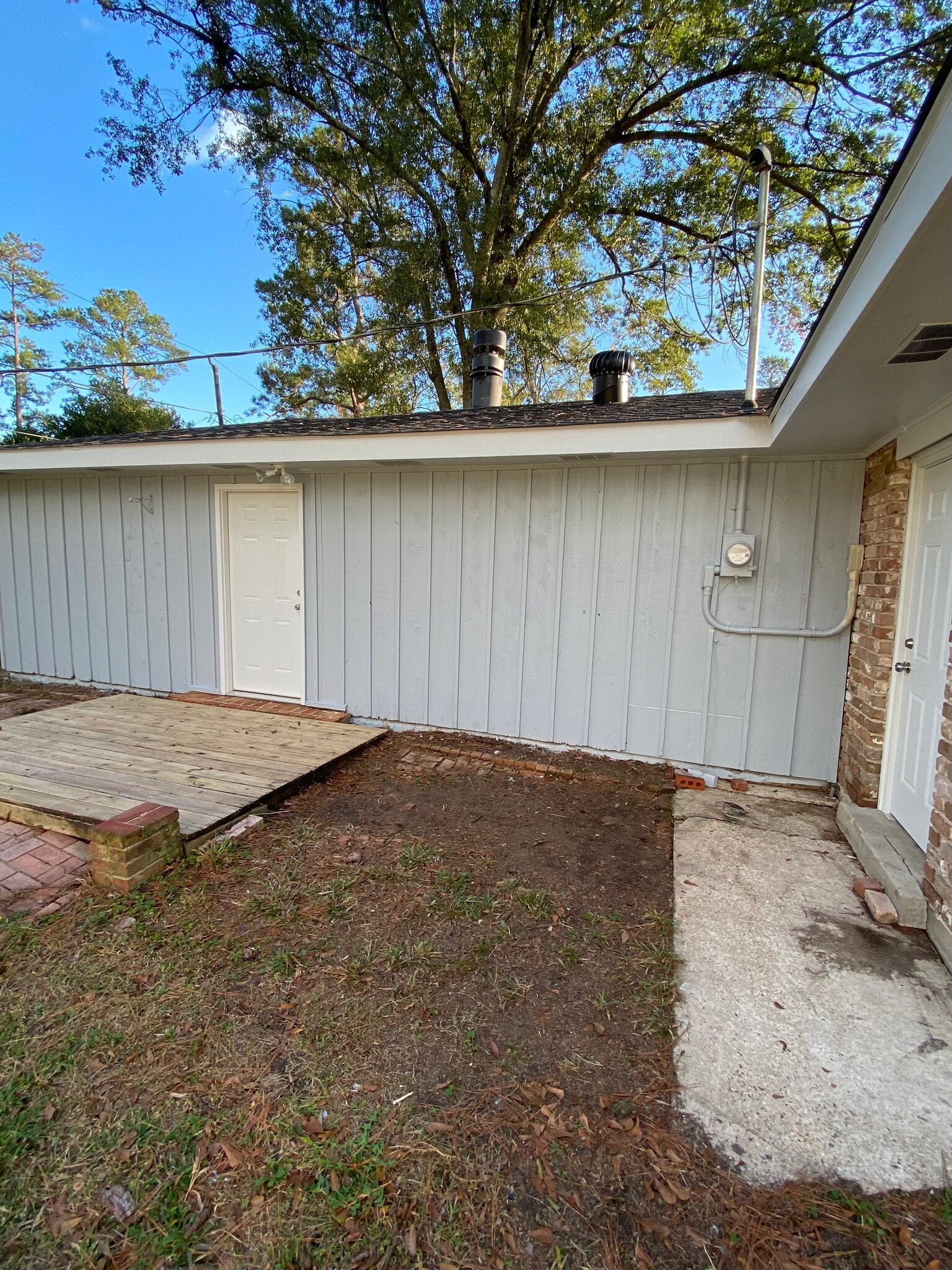 Building Photo - 108 Florence Dr