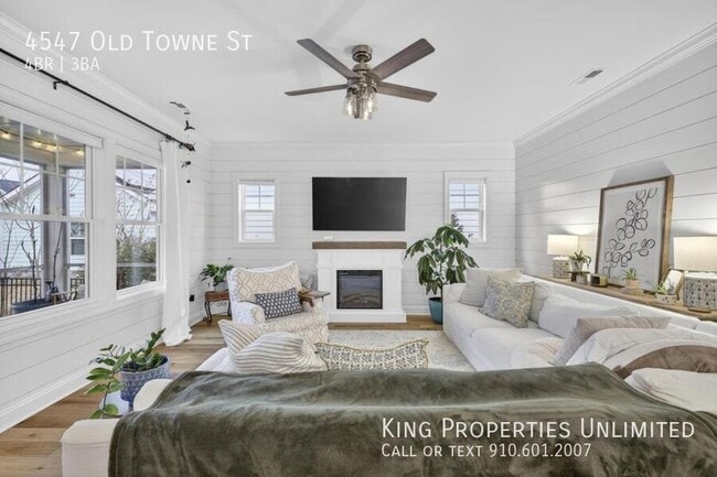 Building Photo - 4547 Old Towne St