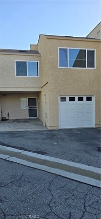 Building Photo - 5224 Walnut Ave