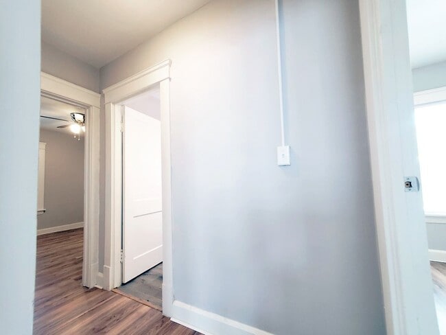 Building Photo - 3447 Altamont Rd