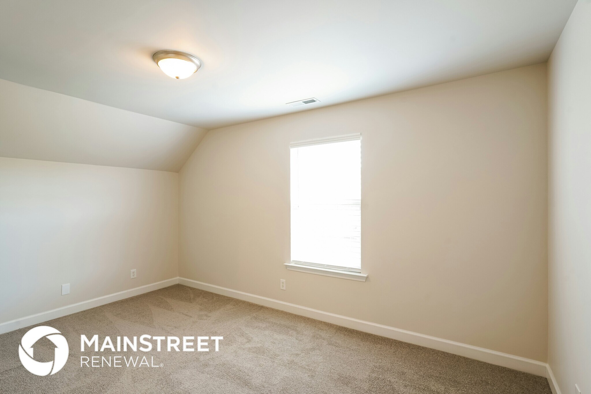 Building Photo - 1351 Lone Oak Rd