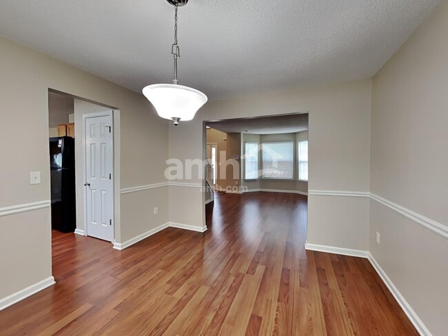 Building Photo - 551 Rosalind Terrace