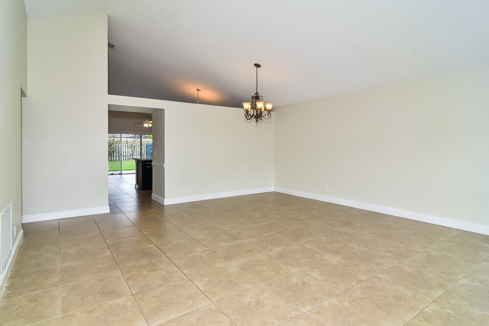 Building Photo - 22457 Middletown Dr