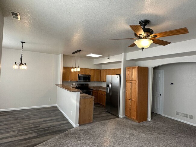 Building Photo - Spacious 3 bedroom townhome near Peterson ...