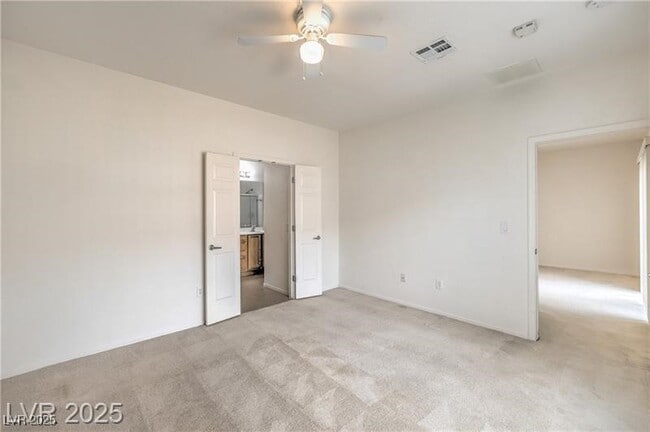 Building Photo - 3520 Kittiwake Rd