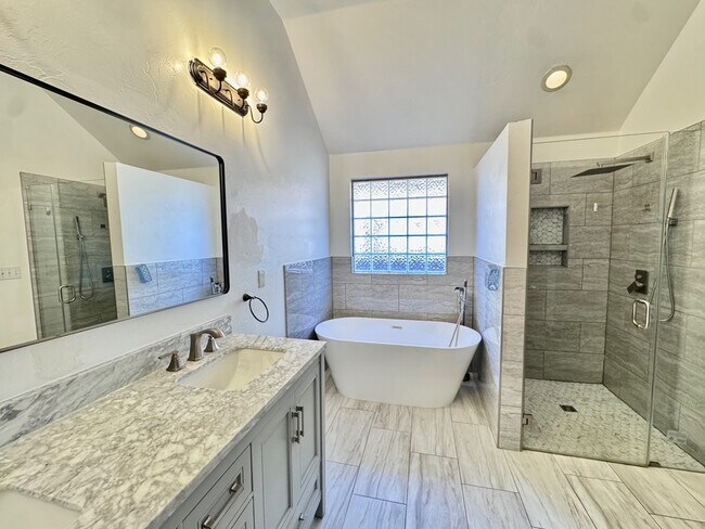 Building Photo - 4609 NW 161st St