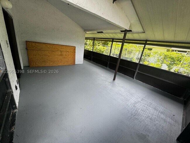 Building Photo - 8848 NW 76th Ct
