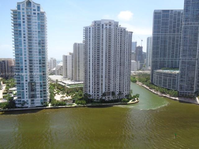 Building Photo - 325 S Biscayne Blvd