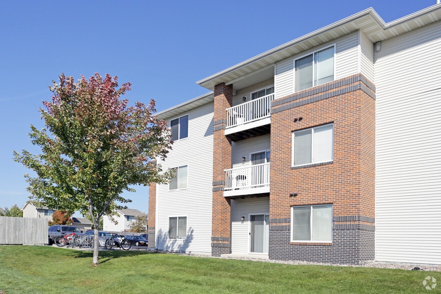 West Village Apartments 4611 Mortensen Rd Ames IA 50014 Apartment