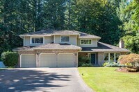 Building Photo - 3Bd/2.5Ba Sammamish House