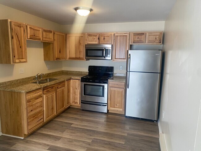 Primary Photo - 117 Chippewa Dr