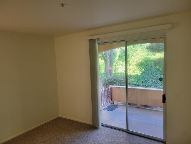 Building Photo - 18674 Caminito Cantilena