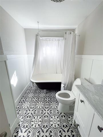 Building Photo - 810 N Alamo Rd