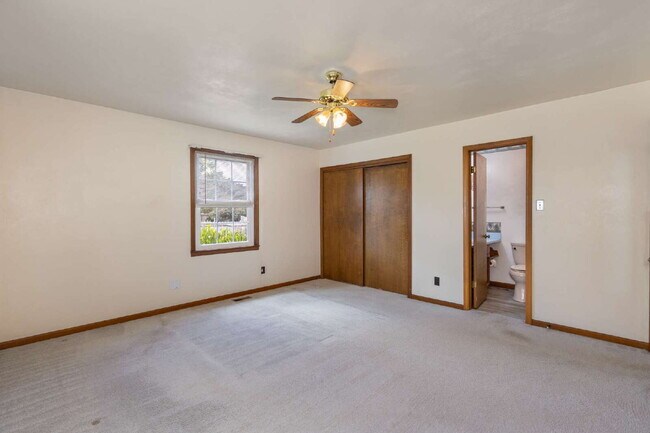 Building Photo - Deep Creek Rancher