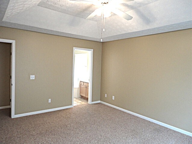 Building Photo - 6923 Belleglade Dr