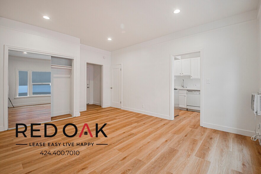 Building Photo - 1818 Whitley Ave