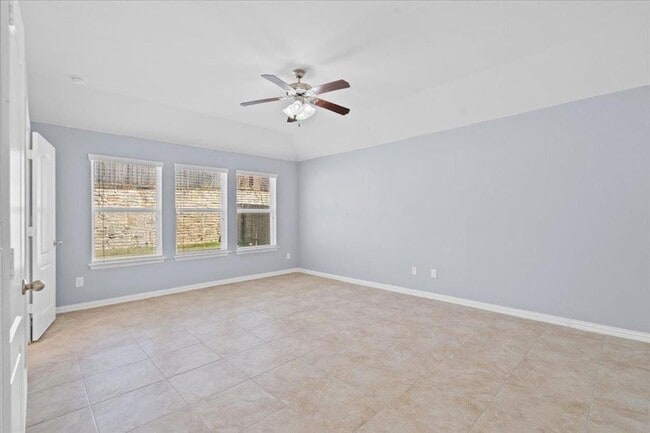 Building Photo - 388 Pond View Pass