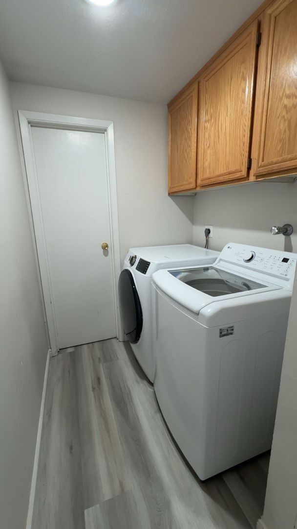 Building Photo - Cove Drive Comfort