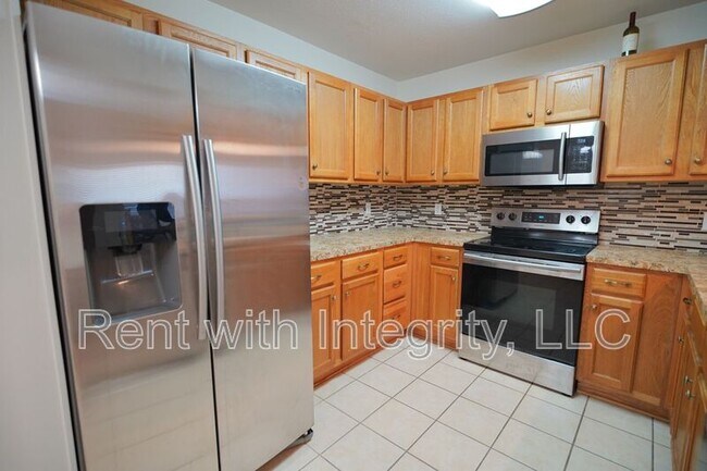 Building Photo - 4434 Gearhart Rd
