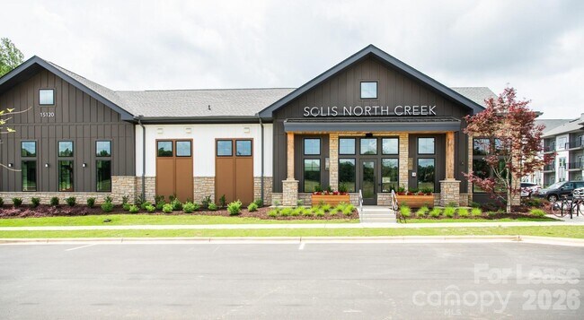 Building Photo - 15120 Vlg Xing Rd