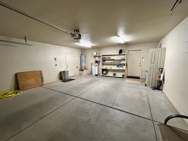 Building Photo - 12620 S Driftwood Dr