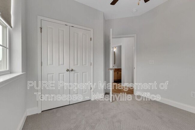 Building Photo - 4201 Camdale Dr