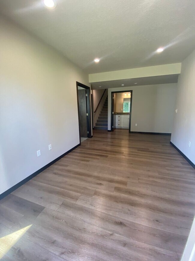 Building Photo - 4310-4312 N Centennial Ln