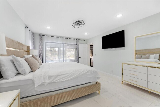 Building Photo - 13947 Geranium Pl