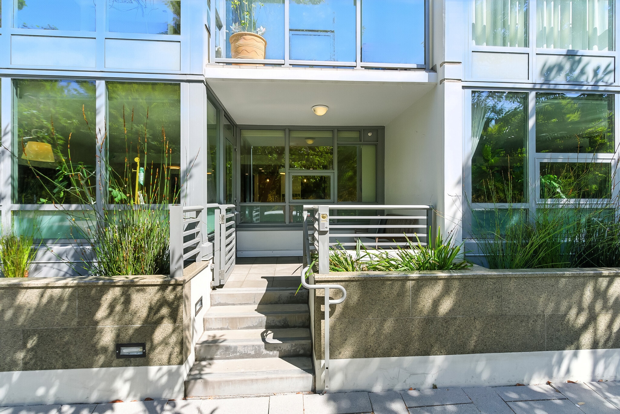 Building Photo - 420 Mission Bay Blvd N