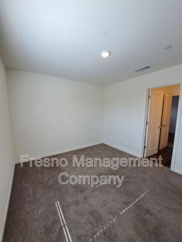 Building Photo - 1580 Concord Ave