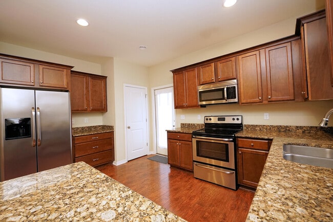 Building Photo - 1305 Finck Rd