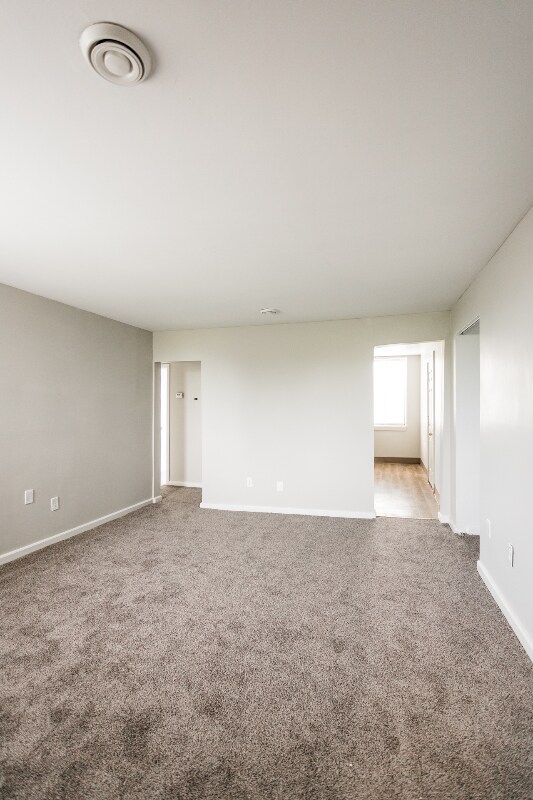 Building Photo - 1400 Seward Ave