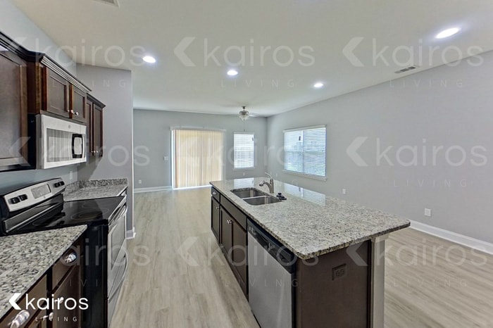 Building Photo - 815 Ferguson Ln