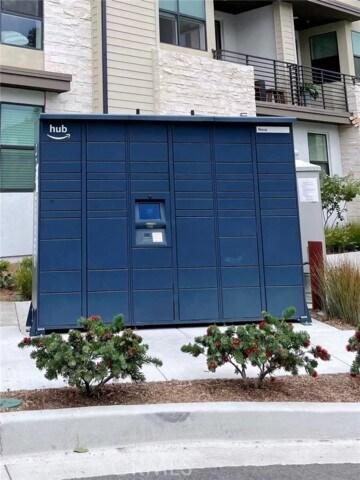 Building Photo - 11042 Momentum Dr