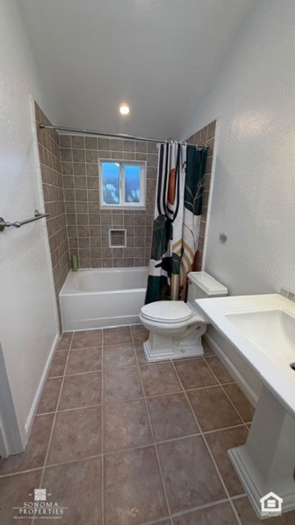 Building Photo - 18109 Barrett Ave