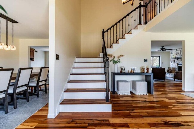 Building Photo - 9885 Belmont Ct