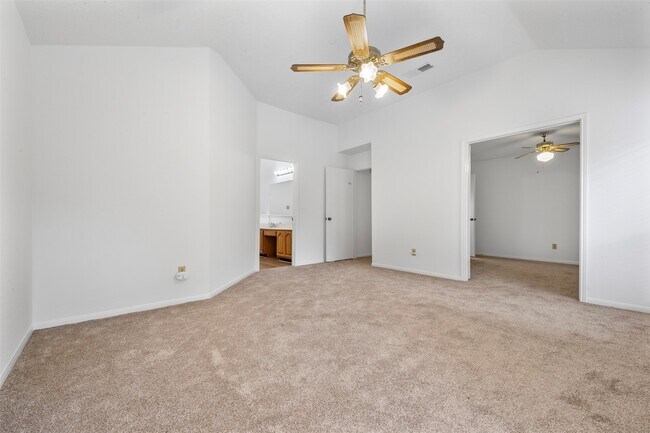 Building Photo - 25802 Chapel Ridge Ln