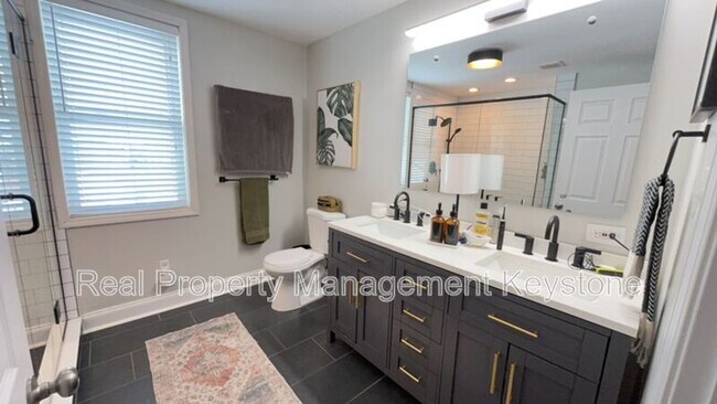 Building Photo - 5159 Keystone St