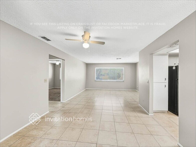 Building Photo - 4205 Gray Squirrel Ln