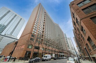 Building Photo - 211 E Ohio St