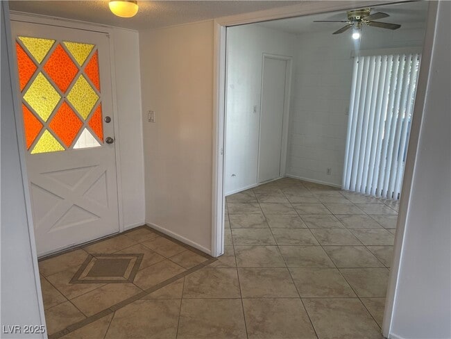 Building Photo - 2198 Capistrano Ave