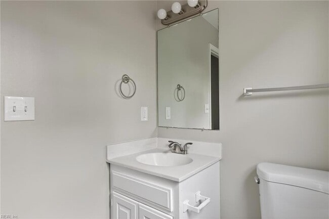 Building Photo - 1716 Chilhowie Cir