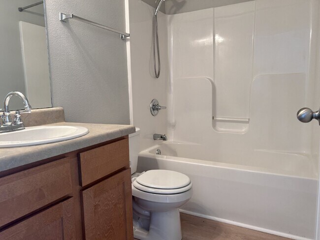 Building Photo - Coming soon!!! $500 off 1st month with 15 month lease!!! Magnificent 3 Bedroom in Madison