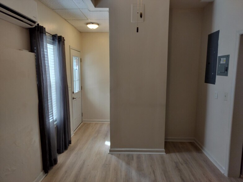 Bedroom-West View - 531 Hillcrest Cross Rd