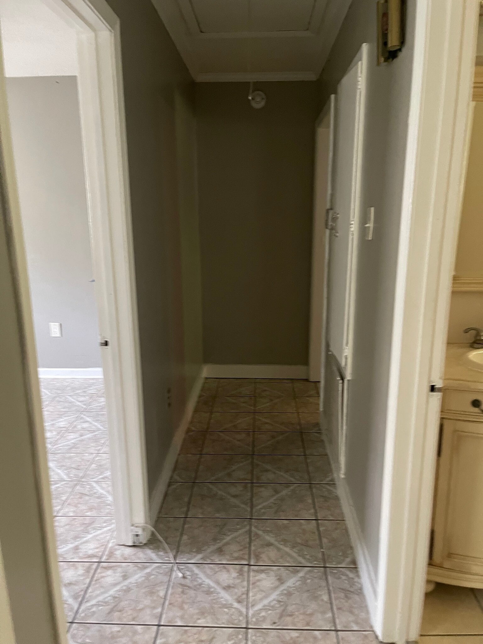 Building Photo - 1076 Elysian Dr