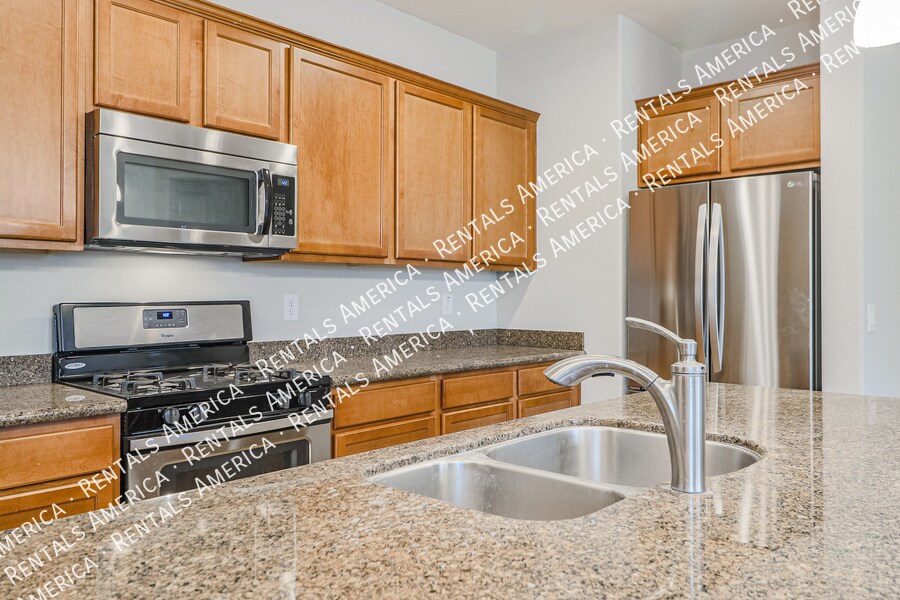 Building Photo - 21271 E Pecan Ln