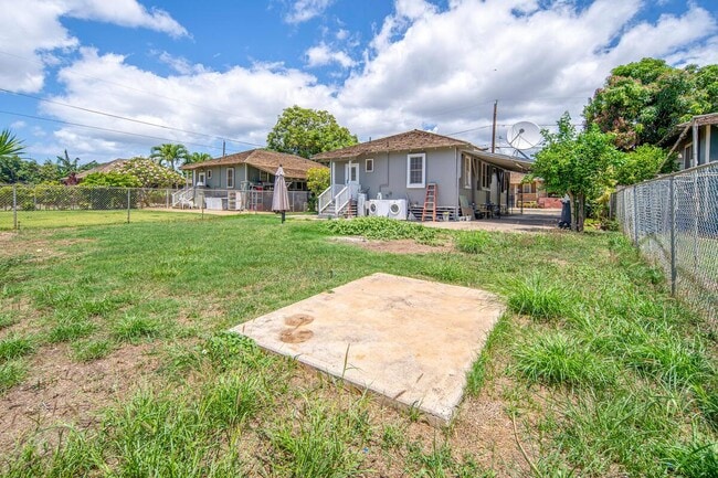 Building Photo - 91-1127-1127 Hapua St