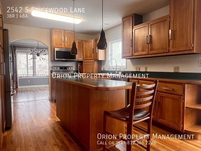Building Photo - 2542 S Spicewood Ln